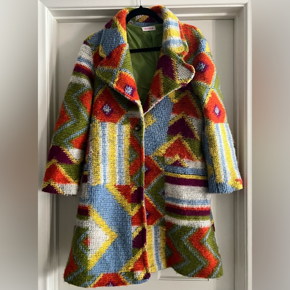 Route 28 70’s inspired Aztec vibe long jacket womens Size M bright colors lined